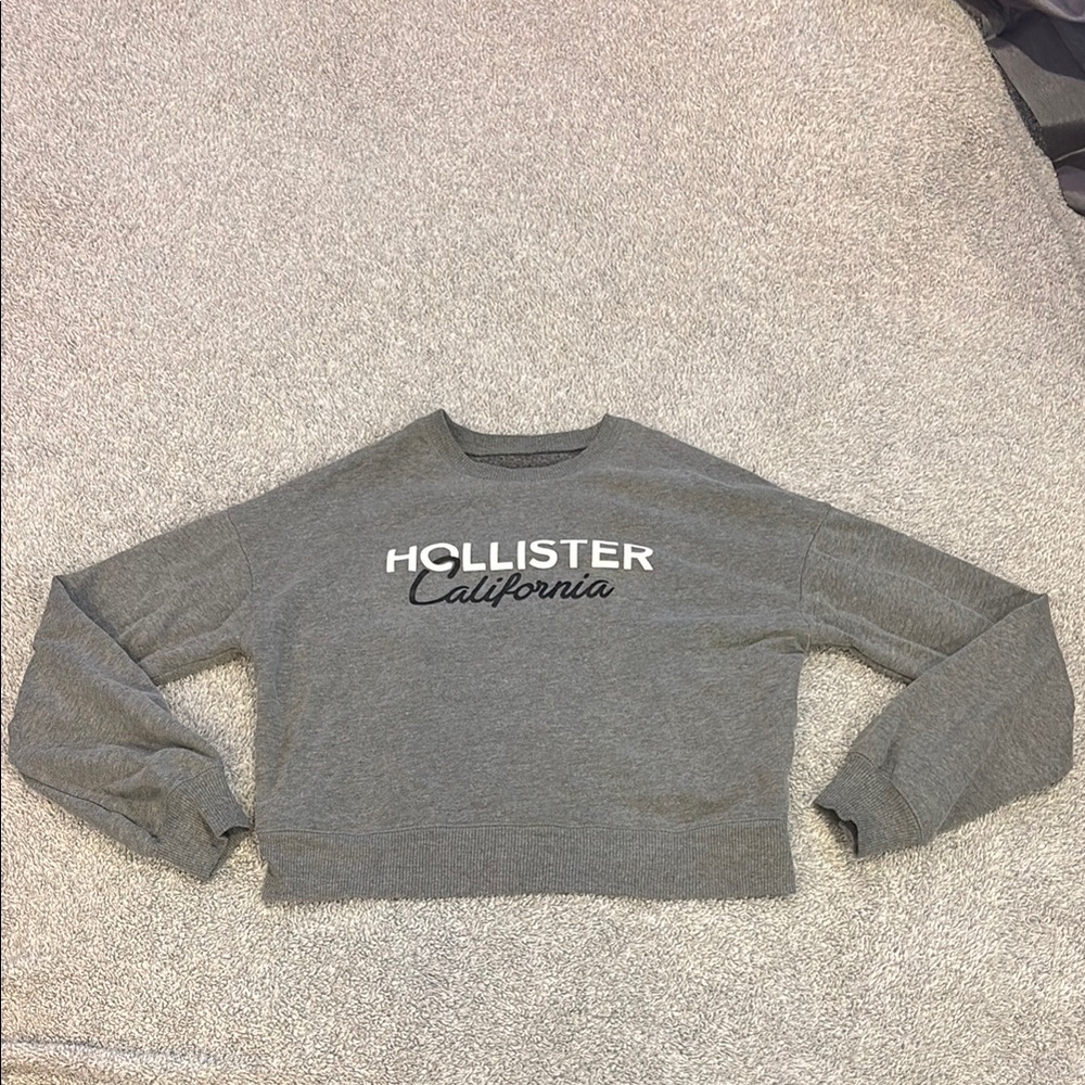 Hollister Heather Gray Logo Crop Top